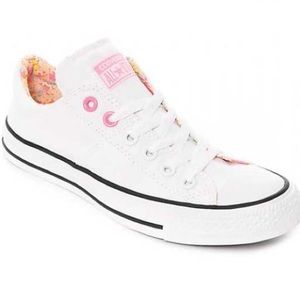 WHITE & PINK CONVERSE IN SIZE 7